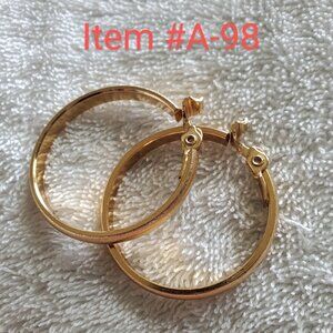 Gold pair of Earrings , wt. 18 grams , clip on gold earrings item # A-98